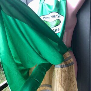 *RARE* Peter Pecker’s Pickle Palace Green Deli Pickle Apron Adult Costume